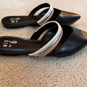 Size 91/2 never worn black slides. MIX NO.6